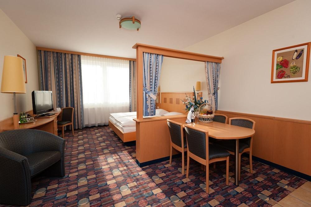 Hotel Partner Warszawa Eksteriør billede