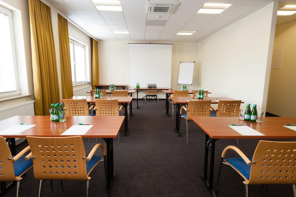 Hotel Partner Warszawa Eksteriør billede